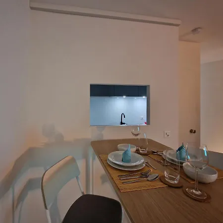 The Ultimate Studio Rhine View Apartment *